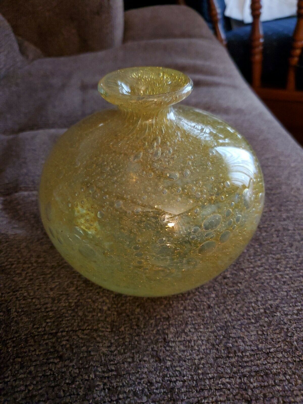 Vintage Signed Mdina Malta Art Glass 6 Inch Controlled Bubble Yellow Vase