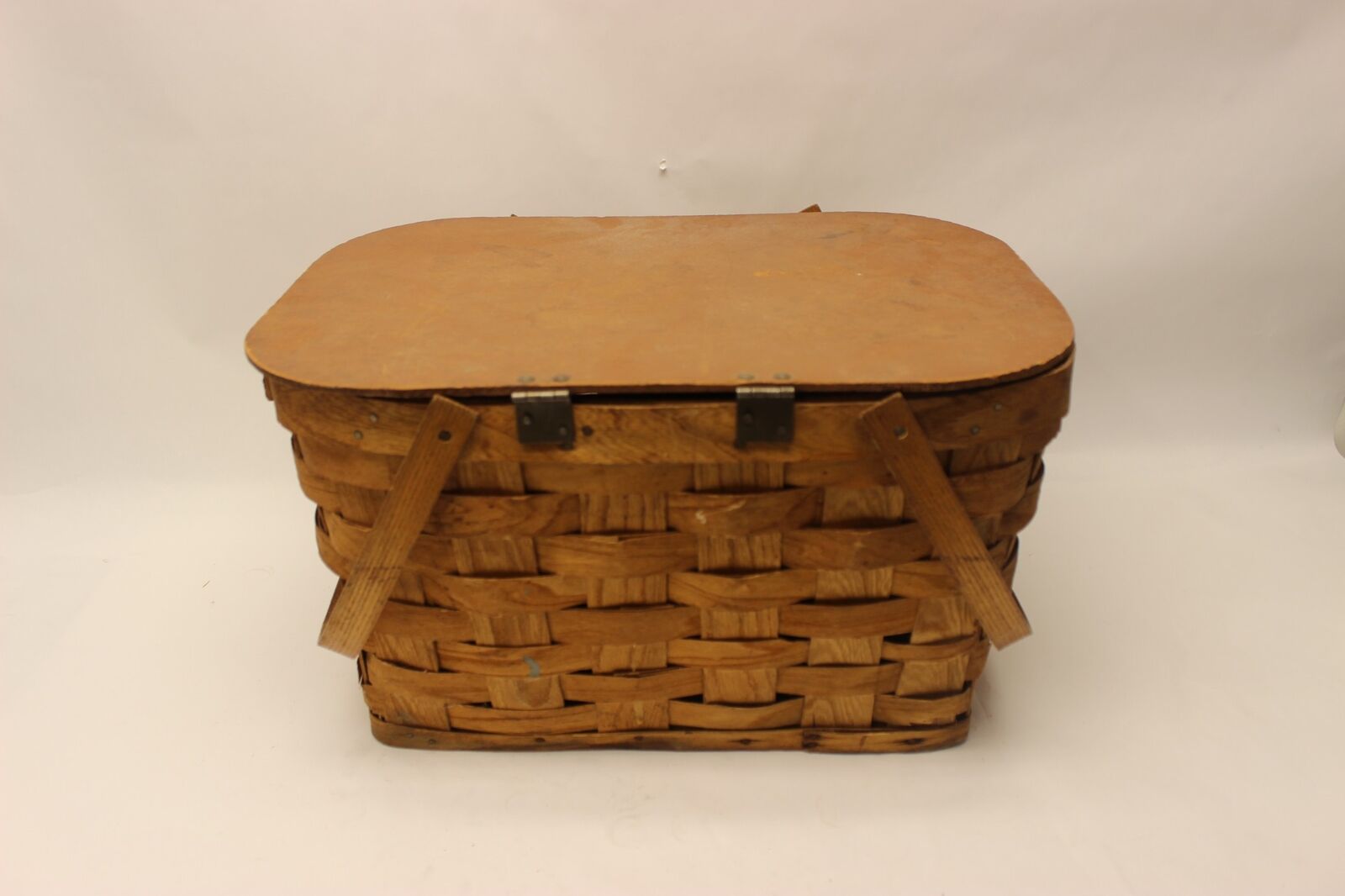 Vintage Bamboo Picnic Storage Basket With Two Holders