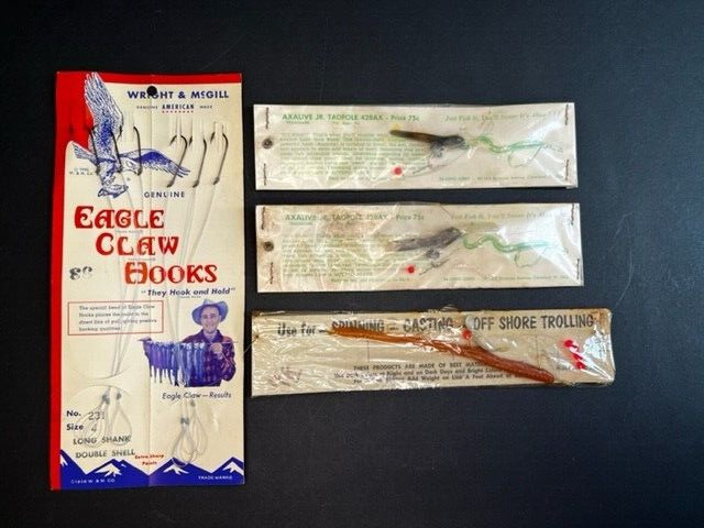 Lot Of 4-vintage Tackle- 1938 Eagle Claw  & 2 Axalive-ax428 Jr. Tadpole Lures