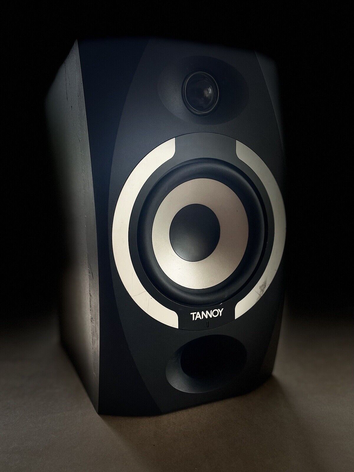 Tannoy Reveal 501a Studio Monitor, Single